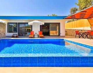 Kaş Üzümlü'de Sakin Konumda, Özel Havuzlu, Balayı Villası - 1