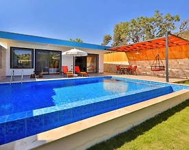 Kaş Üzümlü'de Sakin Konumda, Özel Havuzlu, Balayı Villası - 2