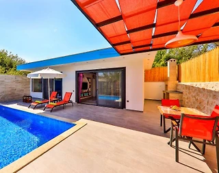 Kaş Üzümlü'de Sakin Konumda, Özel Havuzlu, Balayı Villası - 3