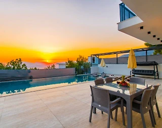 Kaş Üzümlü'de Şehirden Uzakta, Özel Havuzlu, Lüks Villa - 3