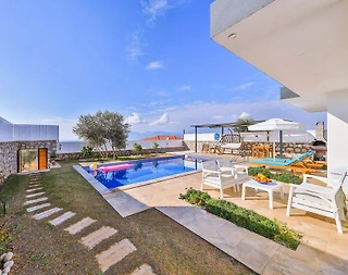 Kaş Üzümlü'de Şehrin Gürültüsünden Uzakta, Özel Havuzlu, Bahçeli Villa - 4
