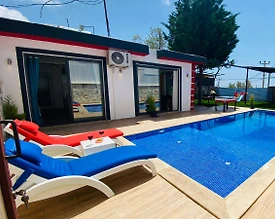 Kaş Üzümlü'de Yemyeşil Bahçede, Özel Havuzlu, Kiralık Villa - 3