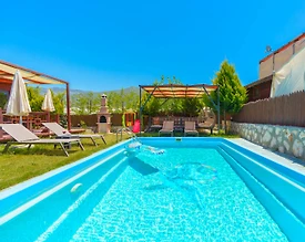 Kaş Yeşilköy'de Balayı Çiftlerine Uygun, Özel Havuzlu, Kiralık Villa - 2