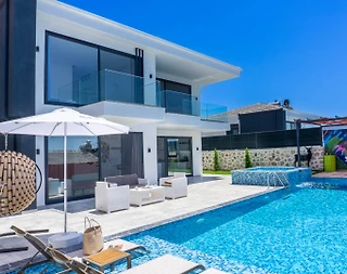 Kaş Yeşilköy'de Balayı Çiftlerine Uygun, Özel Havuzlu, Lüks Villa  - 1