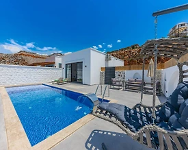 Kaş Yeşilköy'de Çiftlere Uygun, Özel Havuzlu, Balayı Villası - 2