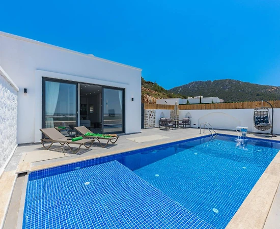 Kaş Yeşilköy'de Çiftlere Uygun, Özel Havuzlu, Balayı Villası - 1