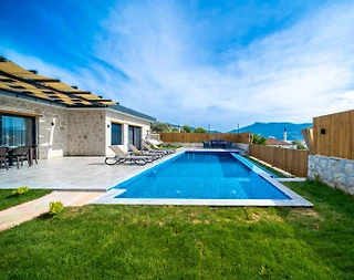 Kaş Yeşilköy'de Çekirdek Ailelere Uygun, Özel Havuzlu, 2+1 Villa - 2