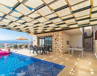 Kaş Yeşilköy'de Çekirdek Ailelere Uygun, Özel Havuzlu, Jakuzili Villa - 2