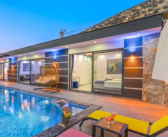 Kaş Yeşilköy'de Doğa İçerisinde, Özel Havuzlu, Konforlu Villa - 1