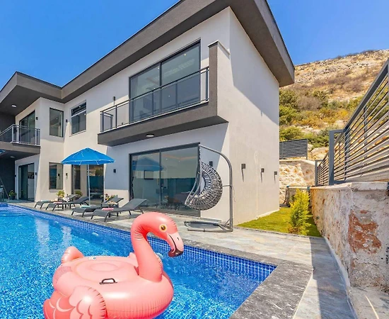 Kaş Yeşilköy'de Doğa İçerisinde, Özel Havuzlu, Saunalı Villa - 1