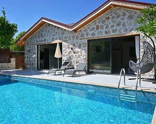 Kaş Yeşilköy'de Doğa İle İç İçe, Özel Havuzlu, Balayı Villası - 2