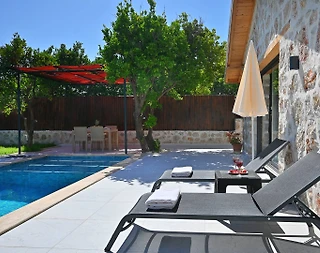 Kaş Yeşilköy'de Doğa İle İç İçe, Özel Havuzlu, Balayı Villası - 4