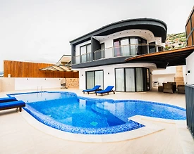 Kaş Yeşilköy'de Doğa İle İç İçe, Özel Havuzlu, Kiralık Villa - 2