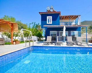 Kaş Yeşilköy'de Doğa Manzaralı, Özel Havuzlu, 2+1 Kiralık Villa - 1