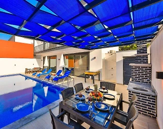 Kaş Yeşilköy'de Doğa Manzaralı, Özel Havuzlu, Bahçeli Villa - 5