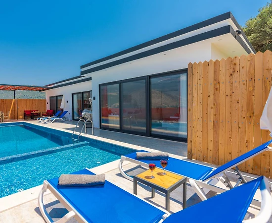 Kaş Yeşilköy'de Enfes Doğada, Özel Havuzlu, Tatil Villası - 1