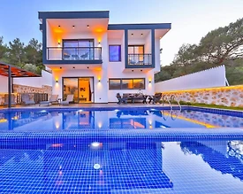 Kaş Yeşilköy'de Eşsiz Doğa İçinde, Özel Havuzlu, Lüks Villa - 2