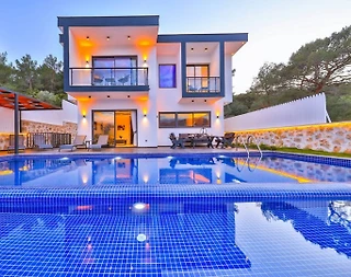 Kaş Yeşilköy'de Eşsiz Doğa İçinde, Özel Havuzlu, Lüks Villa - 1