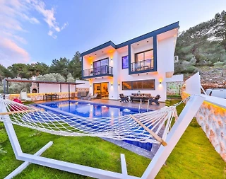 Kaş Yeşilköy'de Eşsiz Doğa İçinde, Özel Havuzlu, Lüks Villa - 2