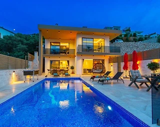 Kaş Yeşilköy'de Huzurlu Doğada, Özel Havuzlu, Korunaklı Villa - 1