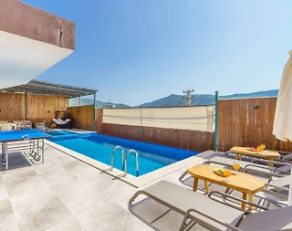 Kaş Yeşilköy'de Sakin Konumda, Özel Havuzlu, Modern Villa - 4