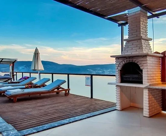 Kaş Yeşilköy'de Muhteşem Doğa İçerisinde, Özel Havuzlu, Konforlu Villa - 1