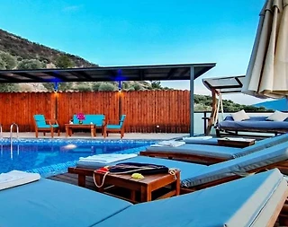 Kaş Yeşilköy'de Muhteşem Doğa İçerisinde, Özel Havuzlu, Konforlu Villa - 4