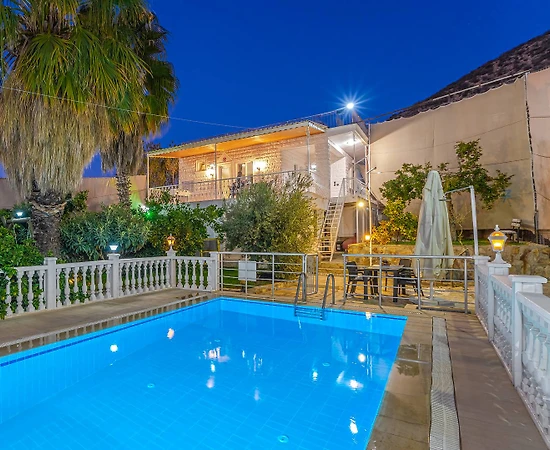 Kaş Yeşilköy'de Muhteşem Doğada, Özel Havuzlu, Tatil Villası - 1