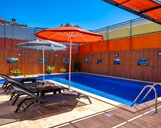 Kaş Yeşilköy'de Nezih Konumda, Özel Havuzlu, Korunaklı Villa - 4