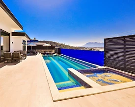 Kaş Yeşilköy'de Sakin Konumda, Özel Havuzlu, Muhafazakar Villa  - 3