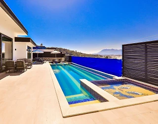 Kaş Yeşilköy'de Sakin Konumda, Özel Havuzlu, Muhafazakar Villa - 3