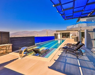 Kaş Yeşilköy'de Sakin Konumda, Özel Havuzlu, Muhafazakar Villa  - 4