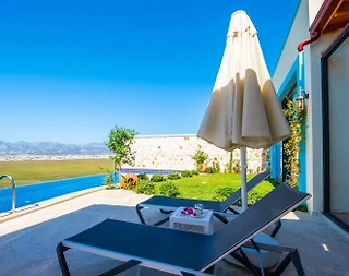 Kaş Yeşilköy'de Şehrin Gürültüsünden Uzakta, Özel Havuzlu, Şık Villa - 4