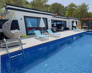 Kaş Yeşilköy'de Yeşillikler İçerisinde, Özel Havuzlu, 2+1 Villa - 3