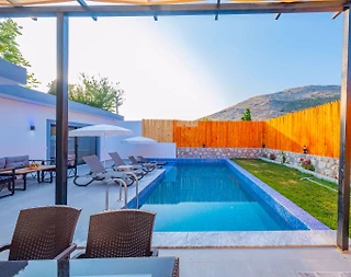 Kaş Yeşilköy'de Yeşillikler İçerisinde, Özel Havuzlu, Jakuzili Villa - 4