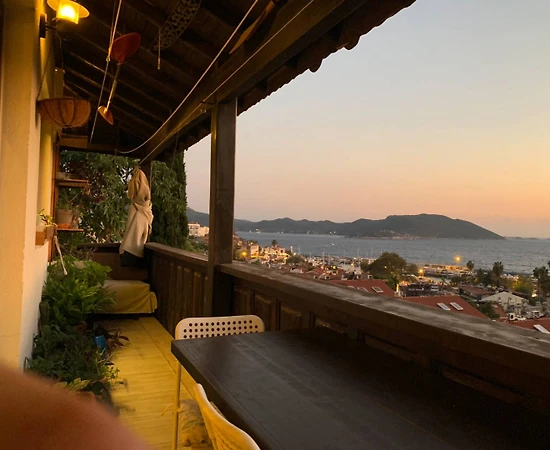 Kaş Andifli'de Denize Yakın, 3 Kişilik, Merkezi Suit Apart - 1