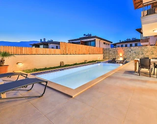 Kaş Andifli'de Elverişli Konumda, Özel Havuzlu, Kiralık Villa - 4