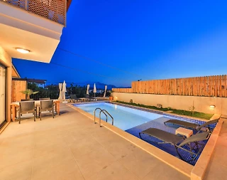 Kaş Andifli'de Elverişli Konumda, Özel Havuzlu, Kiralık Villa - 5