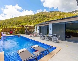 Kaş Hacıoğlan'da Doğa Manzaralı, Özel Havuzlu, Çocuk Oyun Alanlı Villa - 5