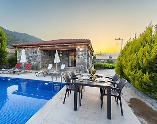Fethiye Kayaköy'de Çekirdek Ailelere Uygun, Özel Havuzlu, Taş Villa - 3