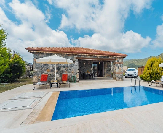Fethiye Kayaköy'de Çekirdek Ailelere Uygun, Özel Havuzlu, Taş Villa - 1