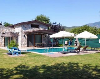 Fethiye Kayaköy'de Yemyeşil Doğada, Özel Havuzlu, Kiralık Villa - 2
