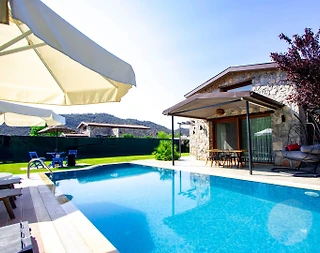 Fethiye Kayaköy'de Yemyeşil Doğada, Özel Havuzlu, Kiralık Villa - 2