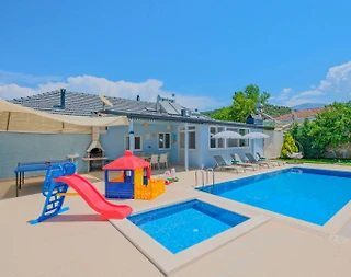 Muğla Fethiye'de Yeşillikler İçerisinde, Özel Havuzlu, Kiralık Villa - 1