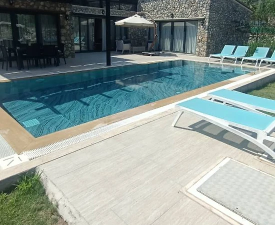 Fethiye Kayaköy'de Doğa İçerisinde, Özel Havuzlu, Geniş Villa - 1
