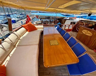 Demre Kekova'da Serin Sularda Yolculuk Keyfi Sunan, Konforlu Gulet - 4