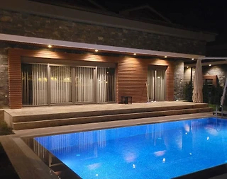 Kemer Arslanbucak'ta Merkezi Konumda, Özel Havuzlu, Modern Villa - 1