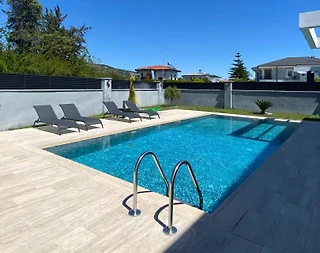 Kemer Çamyuva'da Enfes Doğa Manzaralı, Özel Havuzlu, Kiralık Villa - 3