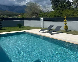 Kemer Çamyuva'da Modern Tasarımlı, Özel Havuzlu, Merkezi Villa - 2