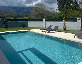 Kemer Çamyuva'da Modern Tasarımlı, Özel Havuzlu, Merkezi Villa - 3